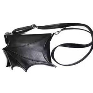 Batwing Crossbody NWT​​